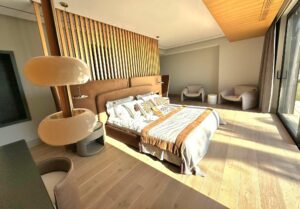 Luxury 5-Bedroom Seafront Villa in Yalıkavak