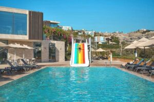 Luxury 5-Bedroom Seafront Villa in Yalıkavak