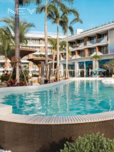 Thailand, Phuket: Ready-to-Move-In Apartments 50 m from Bang Tao Beach