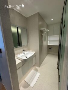 Thailand, Phuket: Ready-to-Move-In Apartments 50 m from Bang Tao Beach